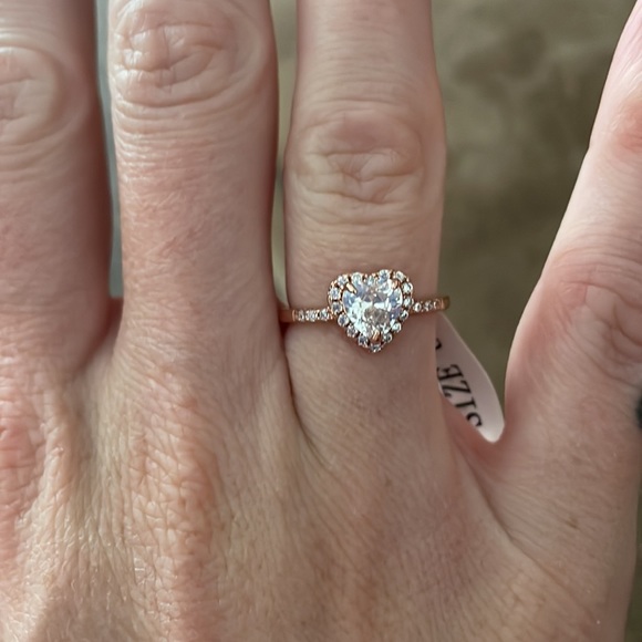 Sterling silver rose gold plated heart ring - Picture 2 of 3